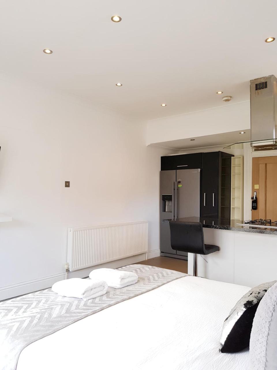 Cogie Abode Bed & Breakfast Енфийлд Стая снимка